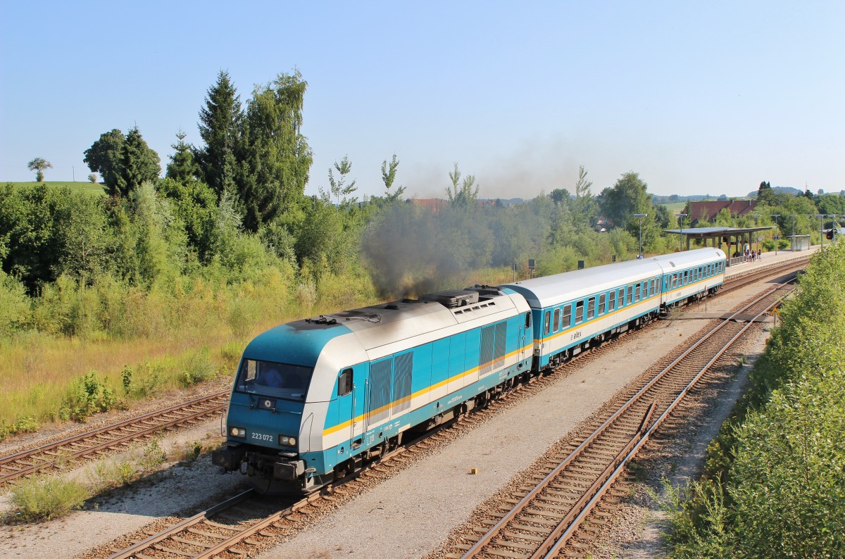 Am 27.Juli 2013 war 223 072 mit ALX 84142 aus Mnchen Hbf in Hergatz auf dem Weg nach Lindau Hbf.