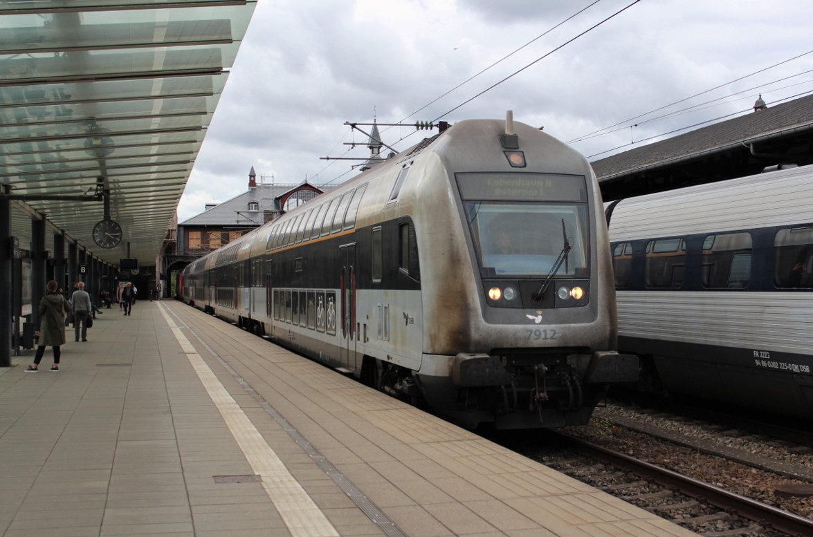Am 28.08.2018 erreicht ein RE aus Holbaek seinen Endbahnhof Österport im Norden von Kopenhagen.