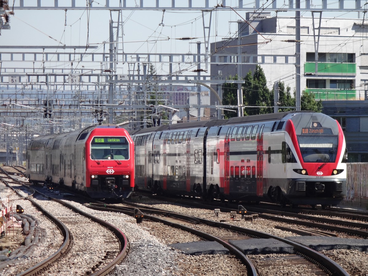 Am 2.8.13 lieferten sich ein InterRegio und eine S-Bahn ein spannendes Rennen in Oerlikon. Letzten Endes wurde die S6 nach Uetikon zum Sieger gekührt. 