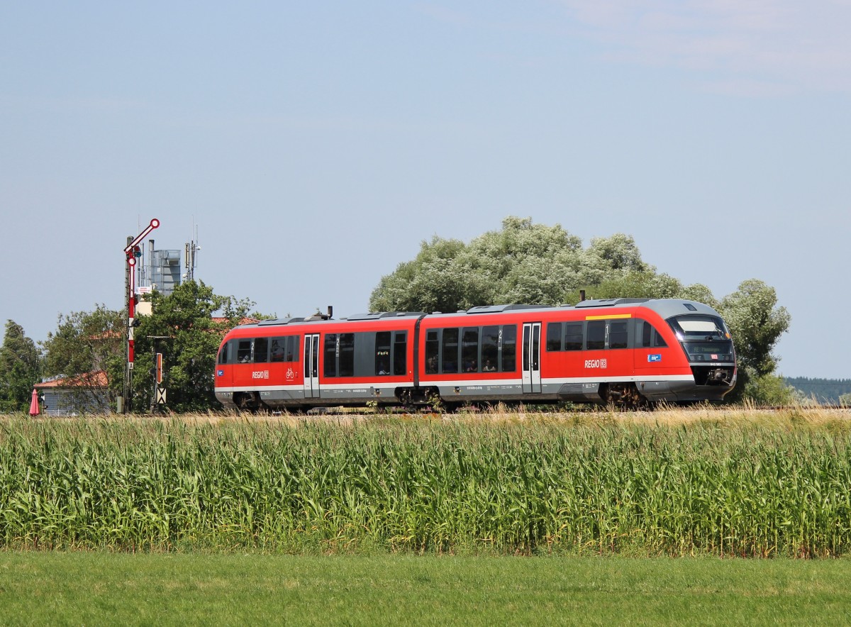 Am 28.Juli 2013 war 642 082 am �stlichen Esig des Bahnhofs Sontheim(Schwaben) als RE auf dem Weg nach Memmingen.