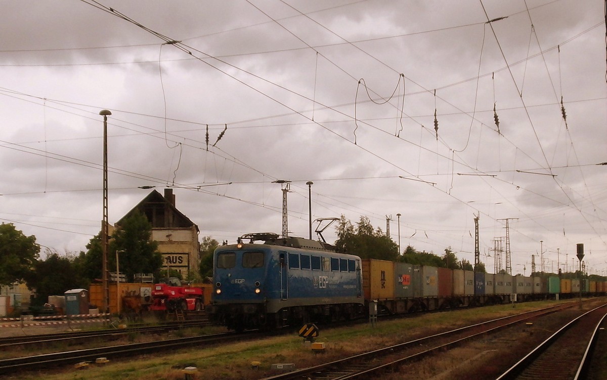 Am 29.05.2014 kam 140 824 mit einem Containerzug aus Richtung Salzwedel nach Stendal und fuhr weiter in Richtung Magdeburg.