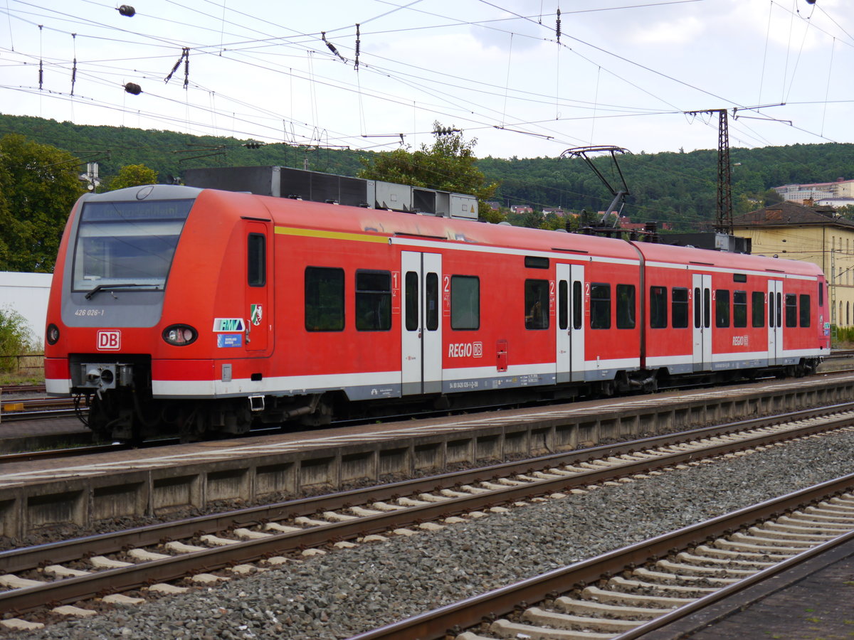 Am 29.08.2016 stand 426 026 außerplanmäßig in Gemünden (Main) auf dem Abstellgleis.