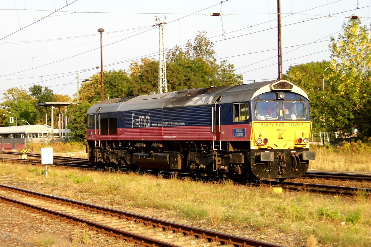 Am 29.08.2018 Rangierfahrt von die 29003 (92 80 1266 015-7) von der HHPI in Stendal .