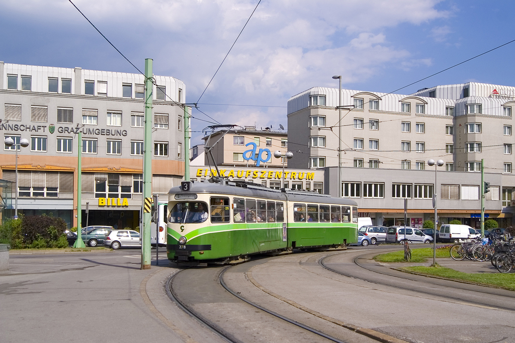 Am 30. April 2010 war TW 278 auf der Linie 3 unterwegs und erreicht soeben die Endstation am Hauptbahnhof.