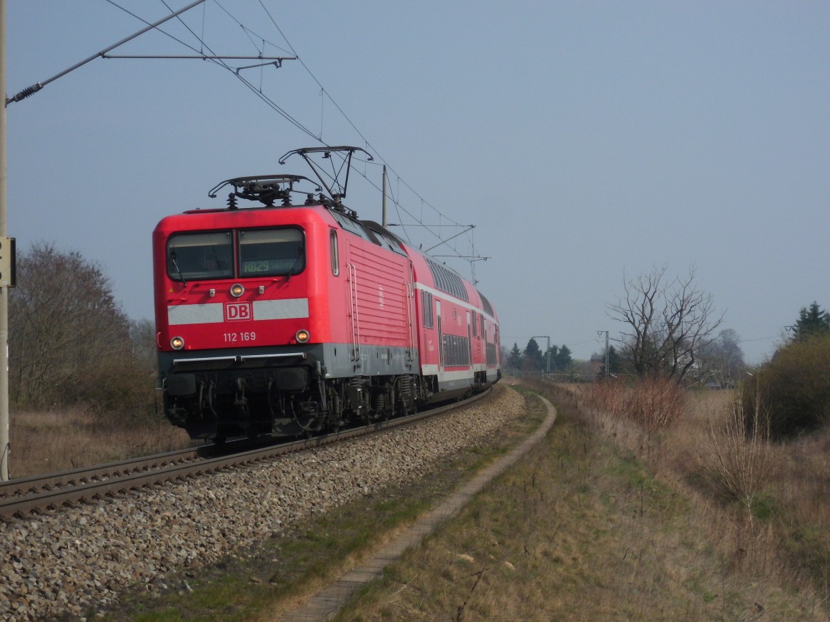Am 30.03.2014 kam 112 169 mit der RB 29 aus Stendal und fuhr weiter Richtung Salzwedel.