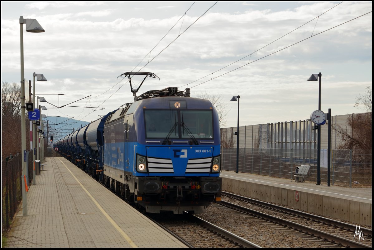 Am 30.03.2018 fuhr mir in Leobendorf zufällig die CD 383.001 vor die Linse.