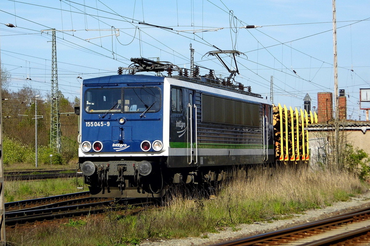 Am 30.04.2017 fuhr die 155 045-9 von der IntEgro (Press) von Stendal nach Borstel.