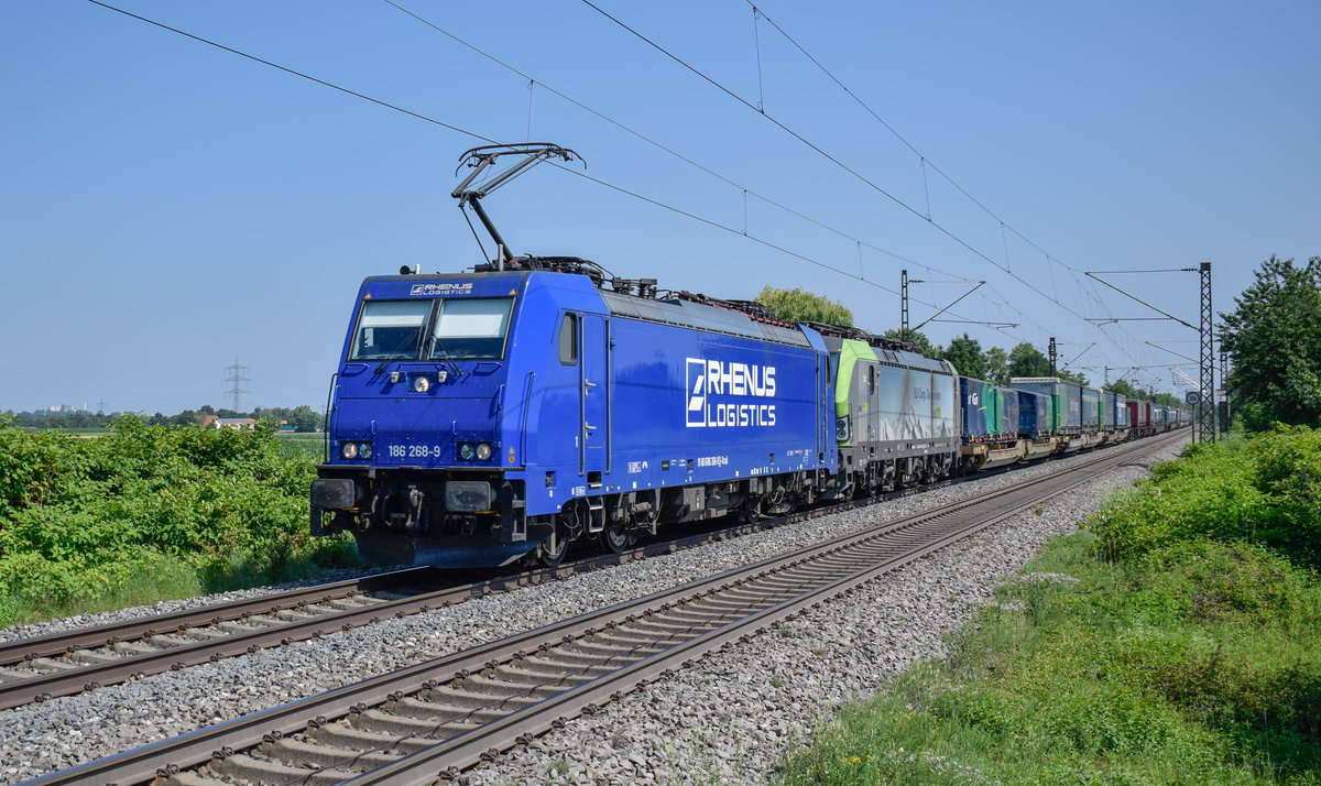 Am 30.06.2018 kam 186 268 von XRAIL mit einer kalten BLS 475 und einem KLV durch Buggingen auf dem Weg nach Piacenza.