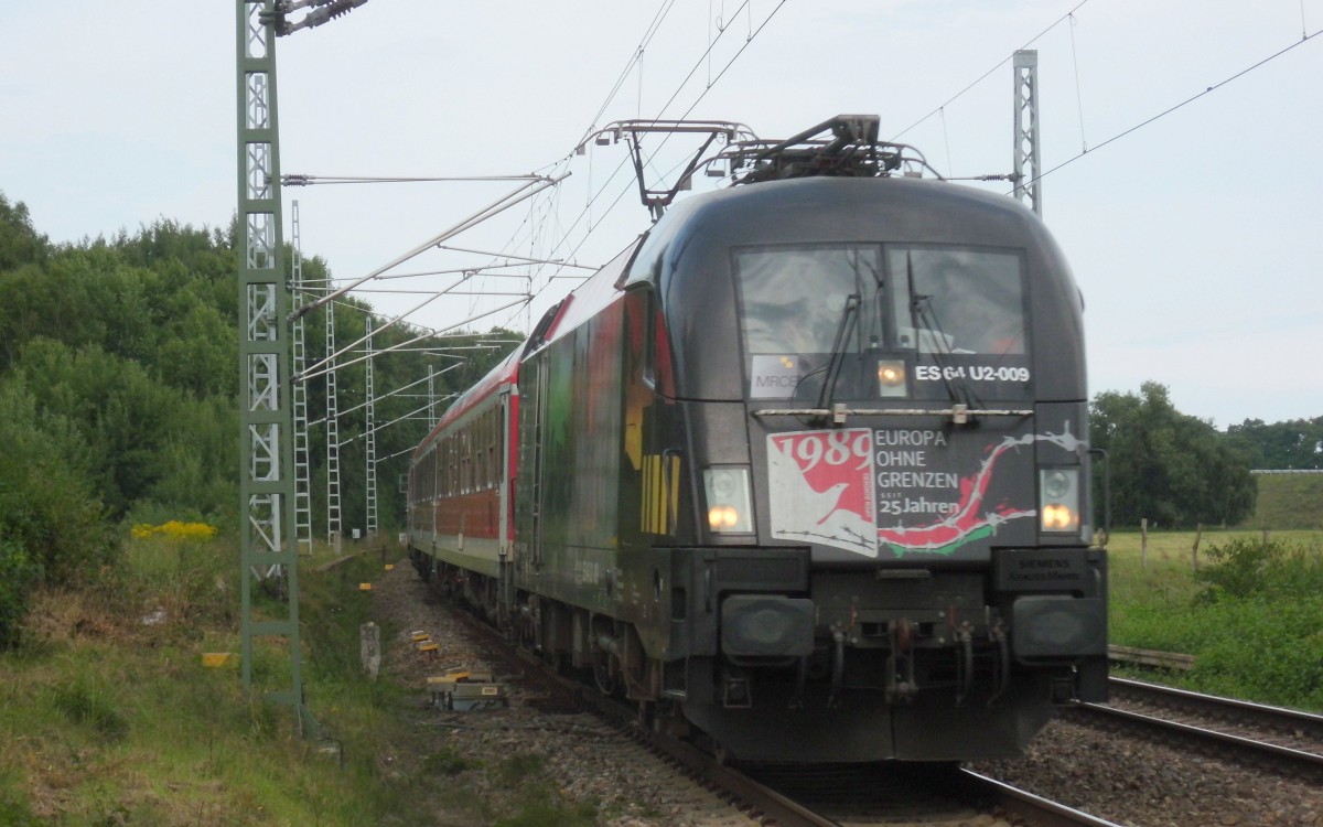 Am 30.08.2015 kam 182 509 mit ihrem IRE aus Hamburg nach Borstel und fuhr weiter über Stendal nach Berlin.