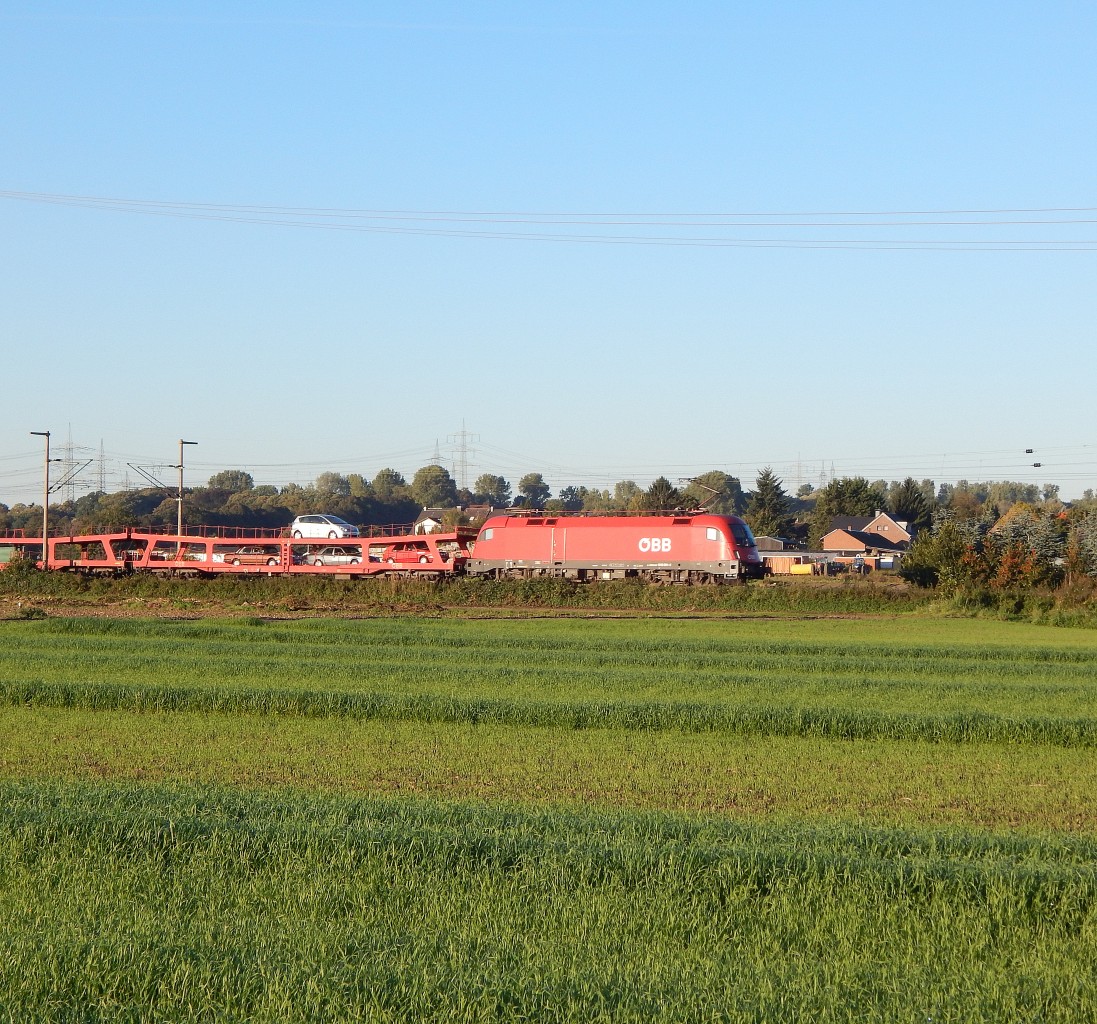 Am 30.8 zog eine unbekannte Taurus den EN 420 Wien-Düsseldorf durch Hürth.

Hürth 30.08.2015