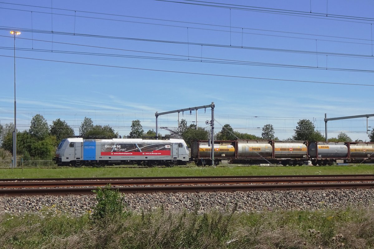 Am 31 Juli 2020 macht 186 256 mit der Rühland KLV Pause in Valburg.