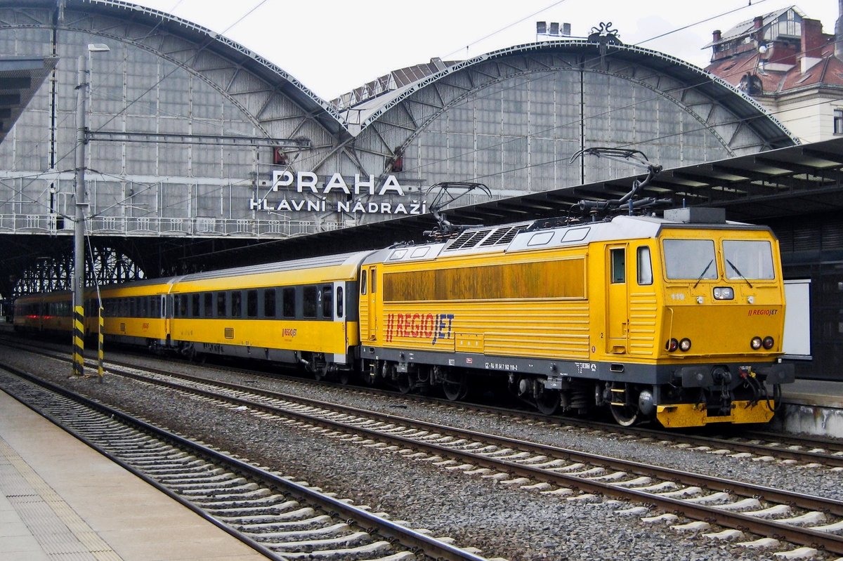 Am 31 Mai 2012 verlässt RegioJet 162 119 Praha hl.n.