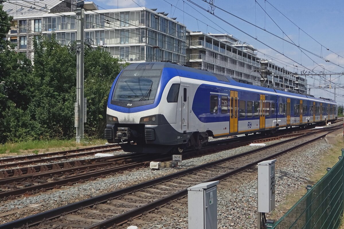 Am 5 Juli 2019 treft NS 2509 in Nijmegen ein mit ein RB nach Wijchen.