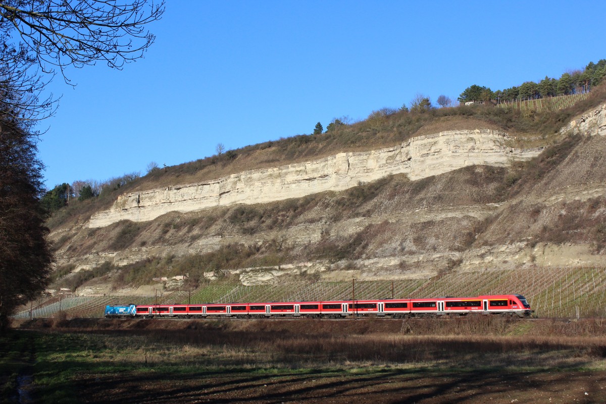 Am 5.1.2015 konnte eine Moduswagen Garnitur mit dem Traxxl am Zugschluss bei Retzbach abgelichtet werden. 