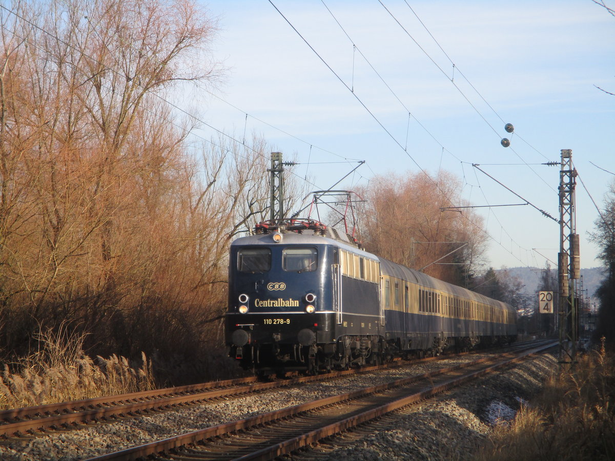 Am 6.12.2029 konnte ich die 110 278-9 ( Centralbahn ) auf der Remsbahn zwieschen Winterbach bei Schorndorf und Geradstetten Fotografieren.  