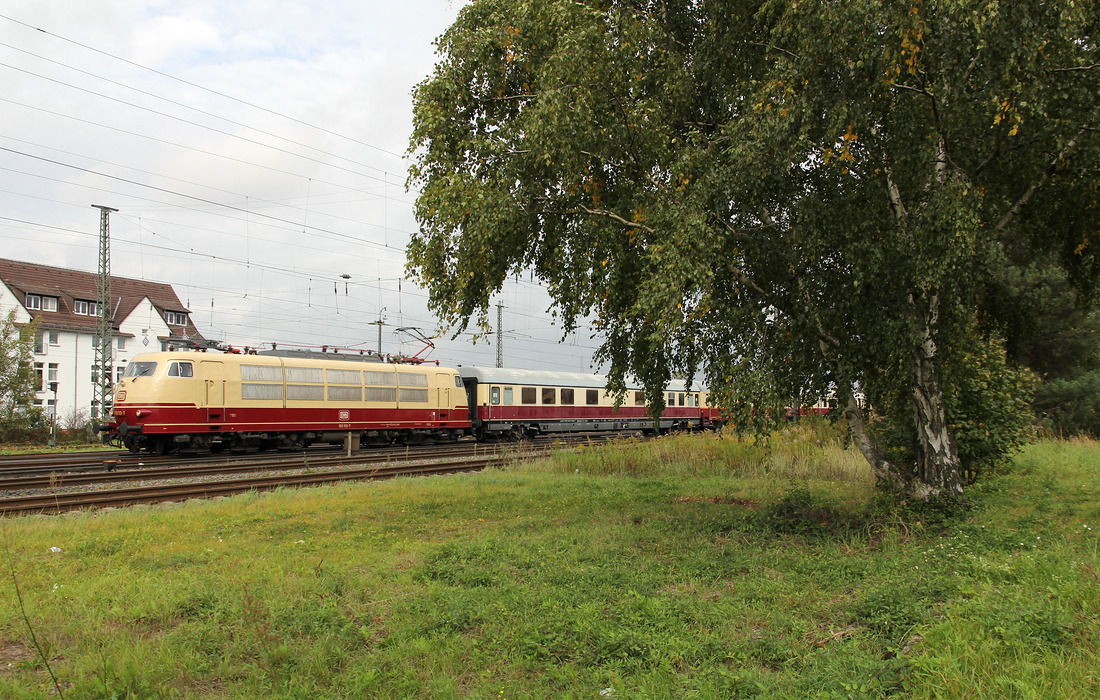 Am 7. Oktober 2017 hatte das Eisenbahnmuseum in Darmstadt-Kranichstein geöffnet.
Star der Veranstaltung war natürlich 103 113.