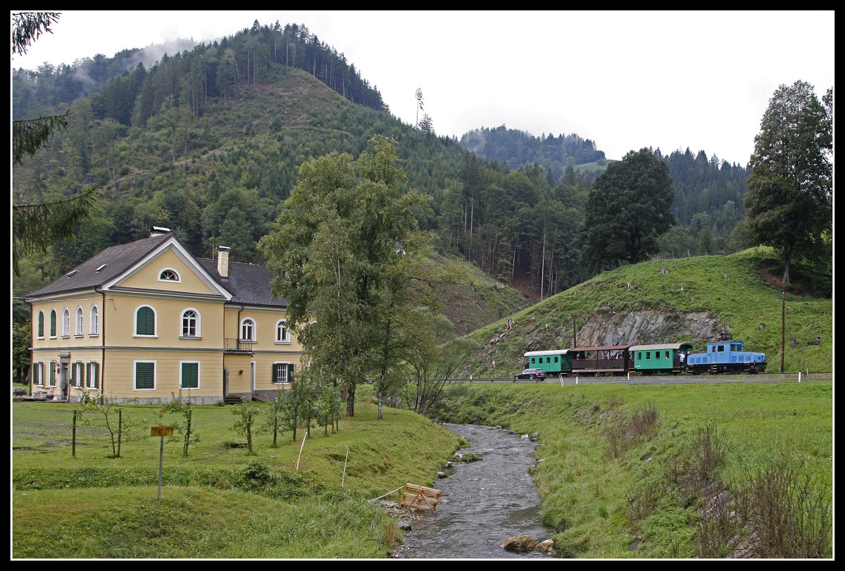 Am 7.09.2019 fanden die Saisonabschlussfahrten auf der Breitenauerbahn statt. Die E4 bespannte sämtliche Züge an diesem Tag. Hier zu sehen bei Schafferwerke.