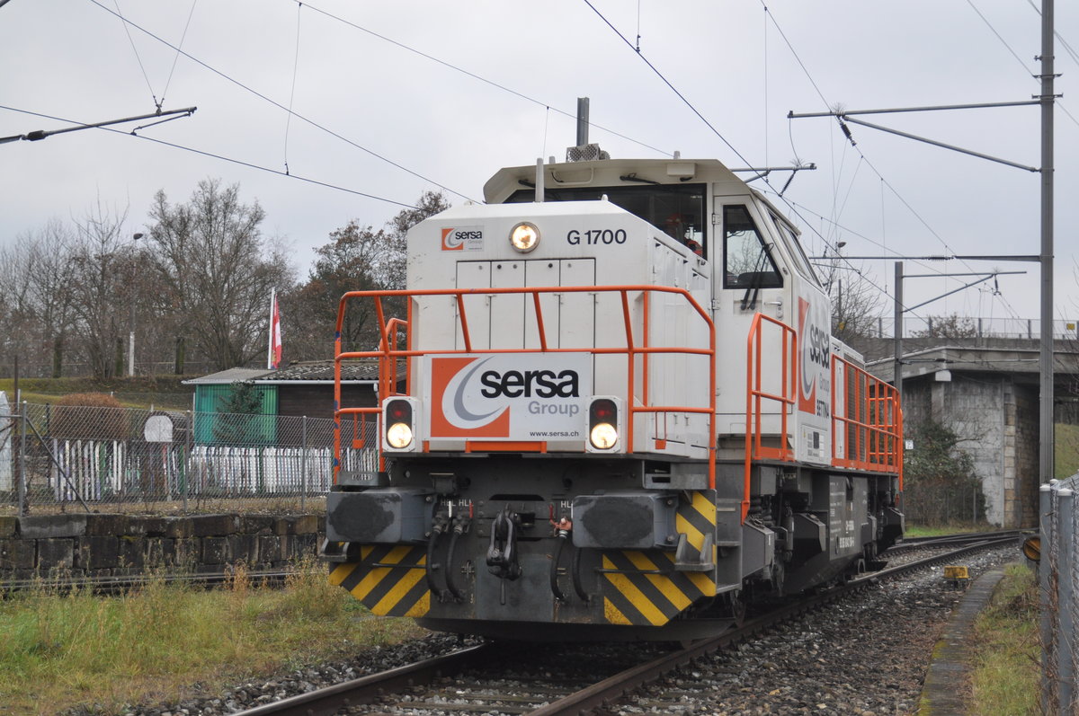 Am 843 154-6 rangiert beim Lok Depot hinter dem Bahnhof SBB. Die Aufnahme stammt vom 19.12.2016.