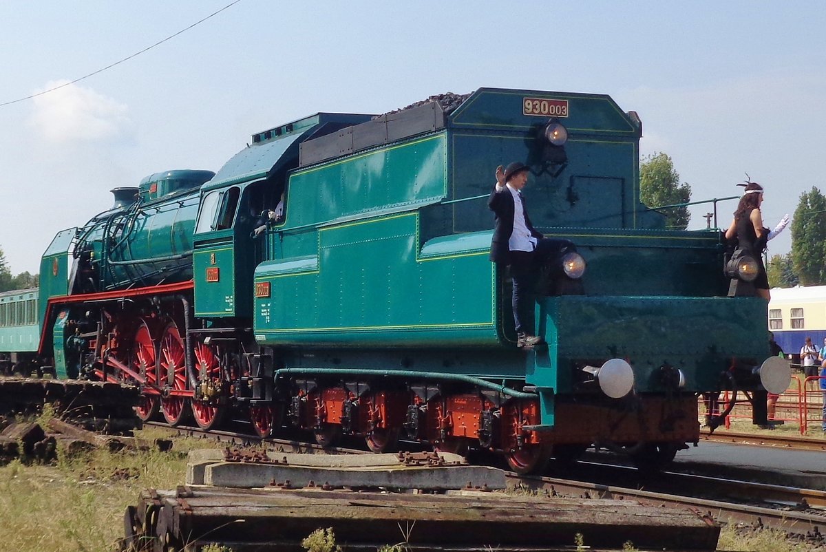 Am 9 September 2018 steht 486 007 ins Budapester Eisenbahnmuseum.