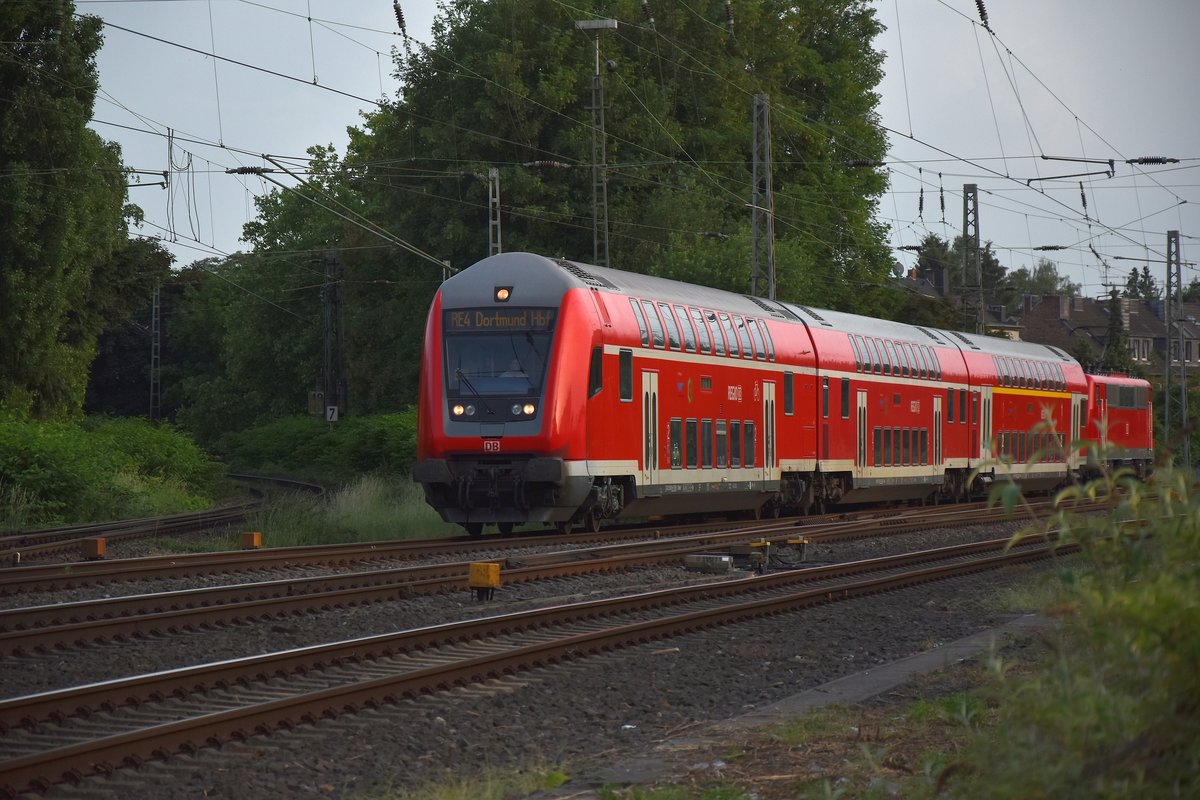 Am Abend des 28.5.2018 kam ein aus drei Wagen bestehenden RE4 nach Dortmund in Rheydt Hbf eingefahren. 