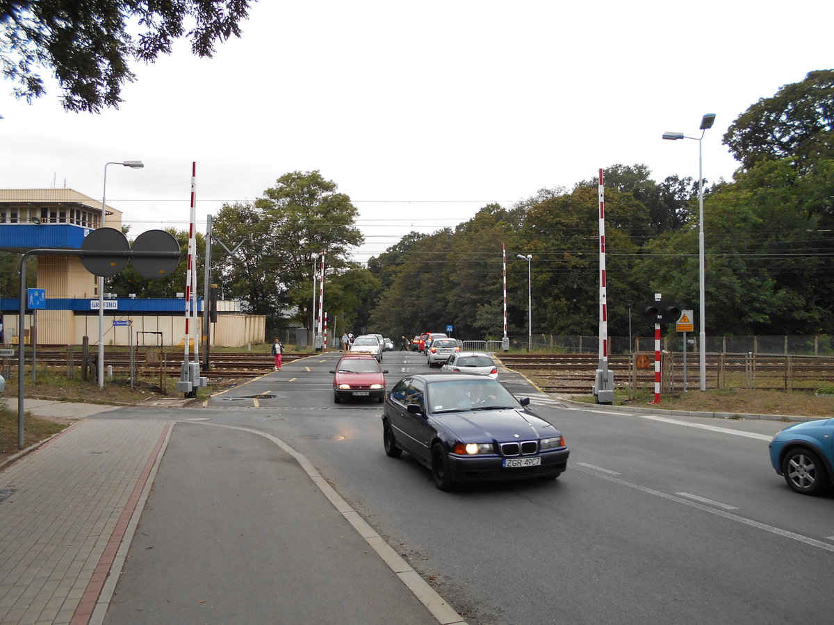 Am Bahnübergang in Gryfino herrschte,am 31.August 2018,ortenlich viel Straßenverkehr.