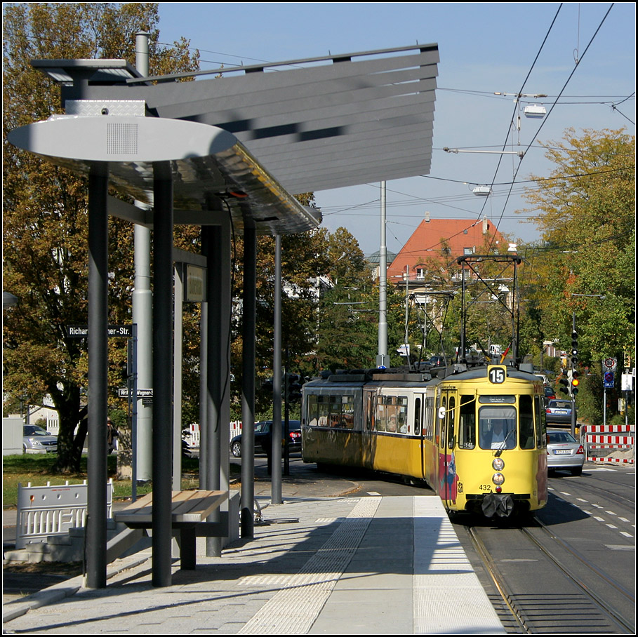 Am Bubenbad -

Stadtbahnausbau für die U15, Haltestelle Bubenbad. Ab Dezember `07 fährt hier die Stadtbahn. Die Ausrüstung der Stationen mit Unterständen hat begonnen. 

22.09.2007(M)