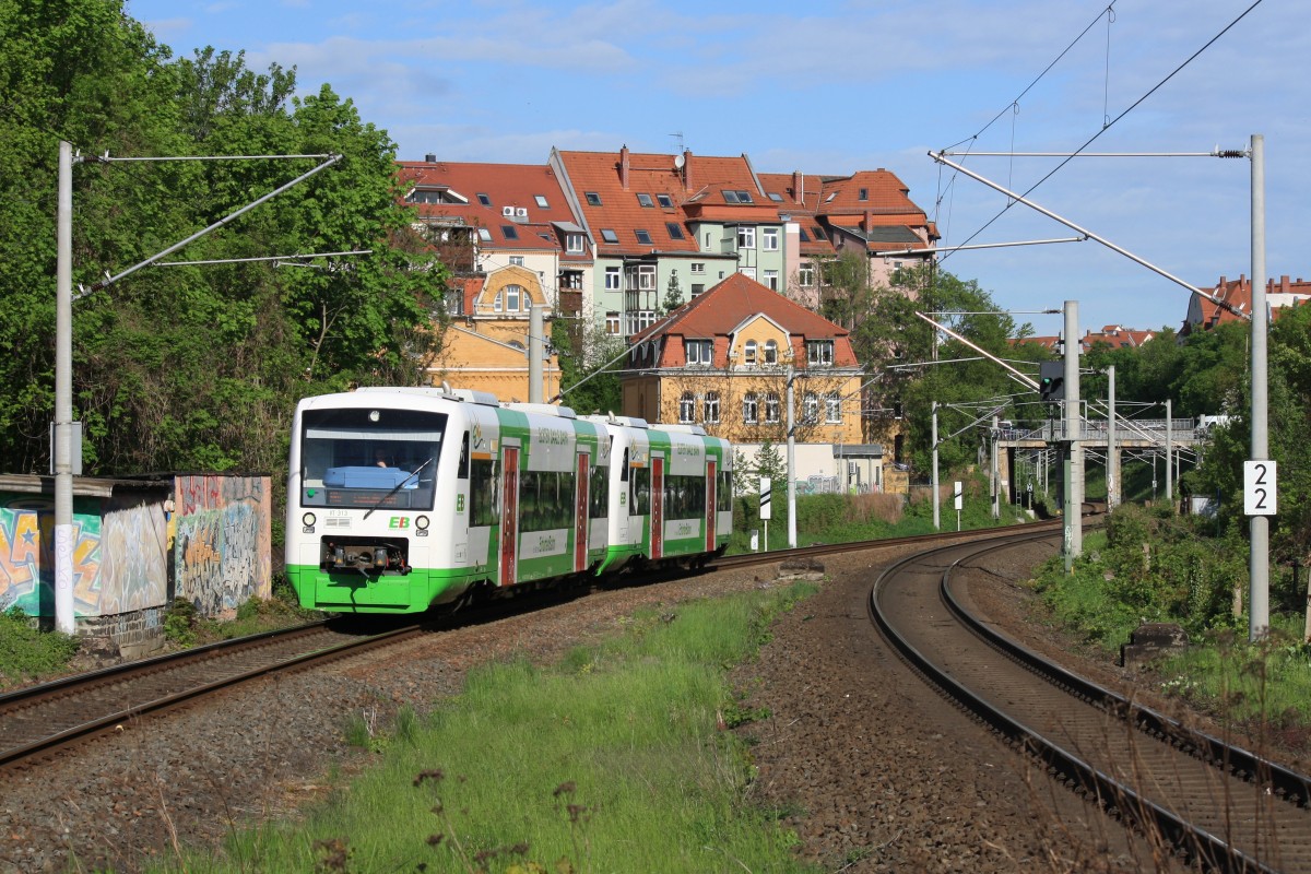 Am Donnerstag, 07. Mai 2015, wurden am Hp Leipzig-Gohlis zwei RS1 der Erfurter Bahn als 80844 Saalfeld - Leipzig abgelichtet.