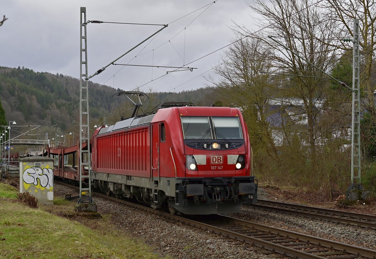 Am Freitagmittag kam die 187 147 mit einem Leerzug fürs AUDIWerk in