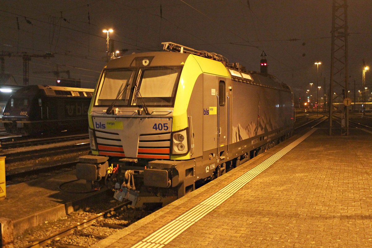 Am frühen Morgen des 13.02.2017 stand Re 475 405 auf Gleis 95 im Badischen Bahnhof von Basel abgestellt und wartete auf ihren nächsten Einsatz.