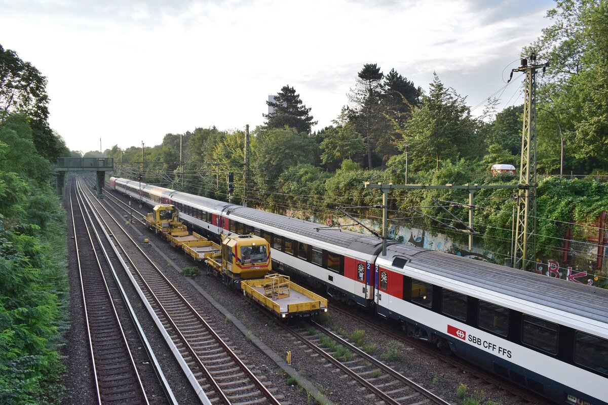 Am frühen Morgen des 26.8.21 fuhren 2 SKL 26 der Bahnbau Nord GmbH Hamburg Sternschanze gen Altona.

Hamburg 26.08.2021