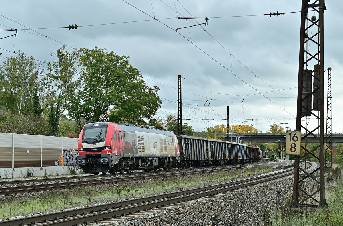 Am heutigen Samstag kommt MEG 169 225 mit dem Gipszug aus Iphofen durch ...