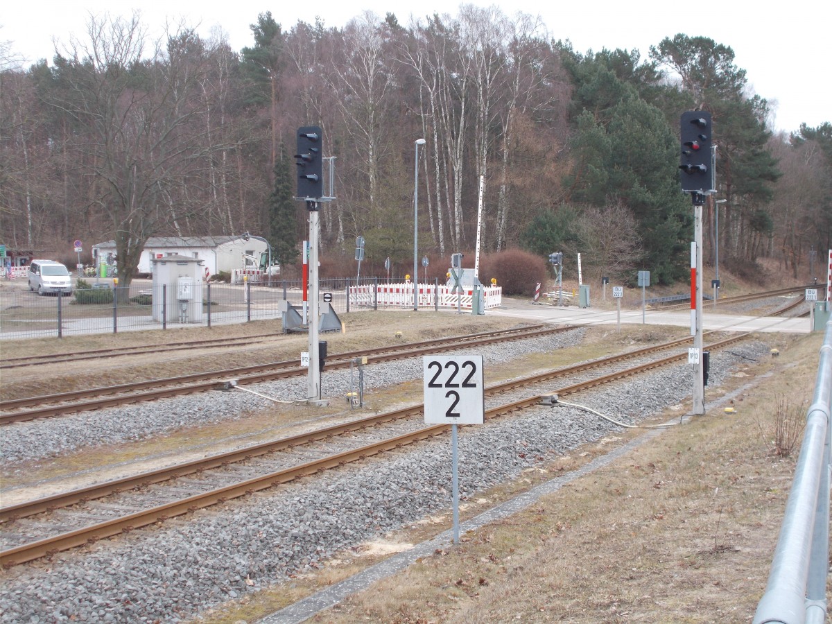 Am Kilometer 222,2 stehen in Ückeritz die Ausfahrsignale Richtung Heringsdorf.Aufnahme vom 13.März 2016.