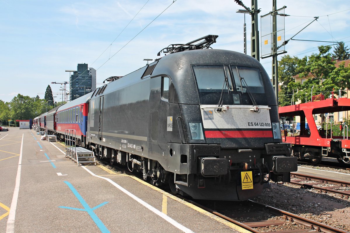 Portrait vom TRI Schlafwagen ATRAIN 61 81 7070 0016 (Bauart WL AB30