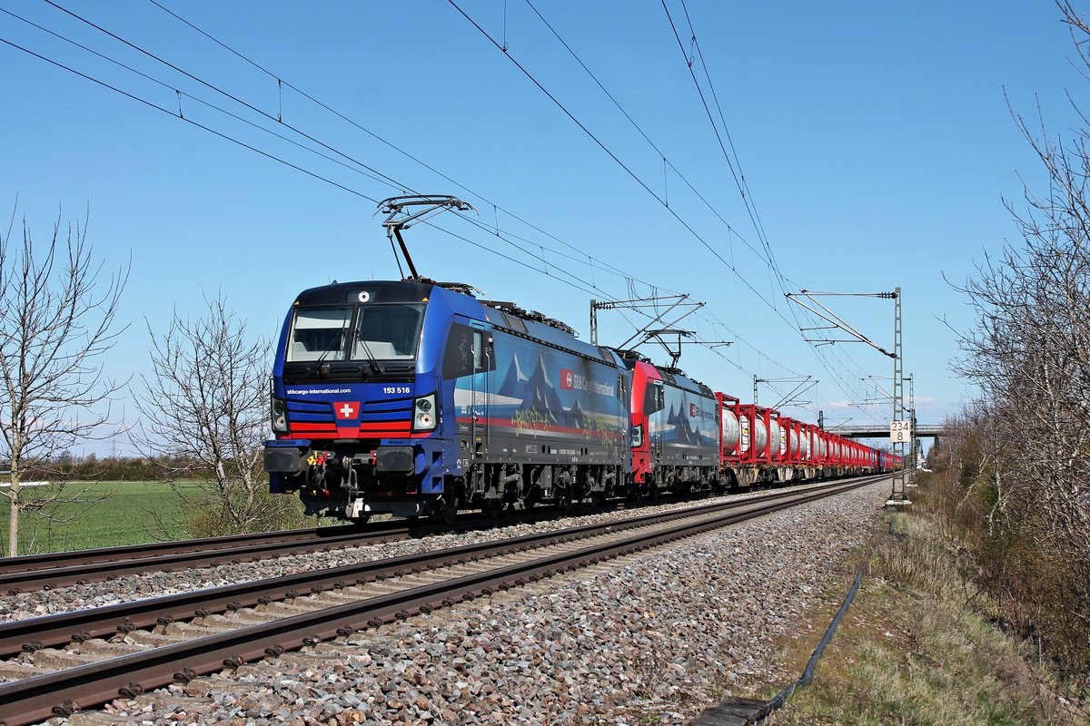 Am Mittag des 31.03.2020 fuhr Südleasing/SBBCI 193 516  Aare  zusammen mit der LokRoll/SBBCI 193 463  Dusiburg  und dem DGS 40273 (Anklam - Aarberg (CH)), welcher von Anklam bis Karlsruhe Rbf von der EBS transportiert wurde, bei Hügelheim über die Rheintalbahn in Richtung Müllheim (Baden).