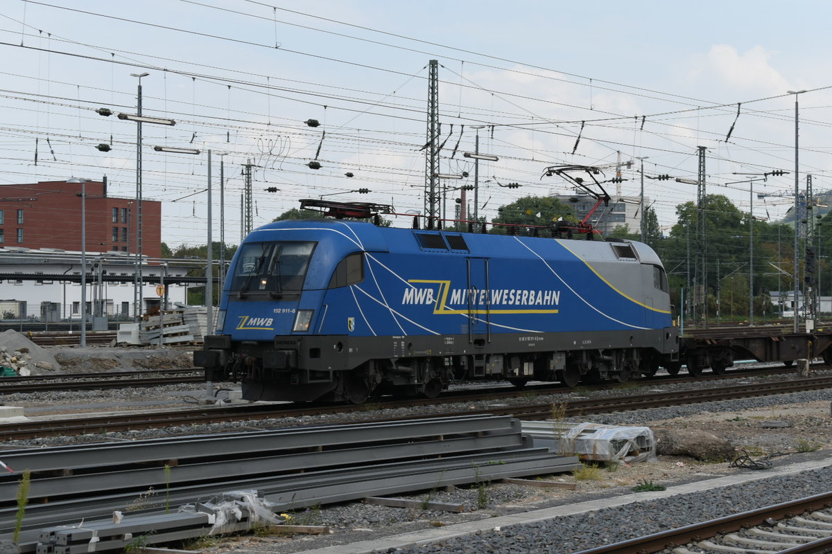 Am Mittag des 6.9.2018 kam die MWB 182 911 mit einem Containerzug durch den Heilbronner Hbf gefahren als ich mit Rudolf Pavel dort weilte.