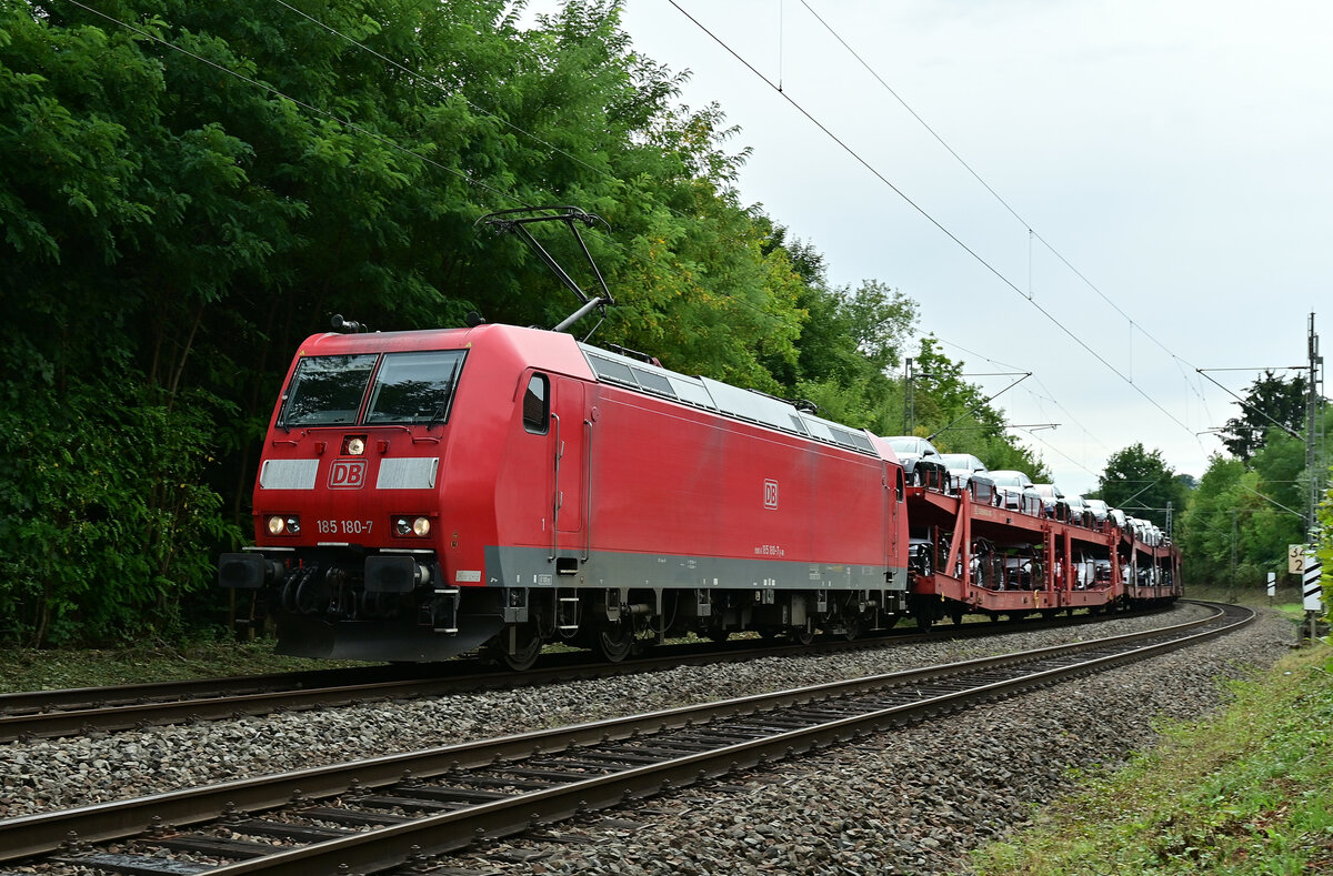 Am Mittag kam wie meistens der Audizug gen Seelze, der heute von der 185 180 gezogen wurde durch Neckargerach gen Heidelberg gefahren. Dienstag den 13. September 2022