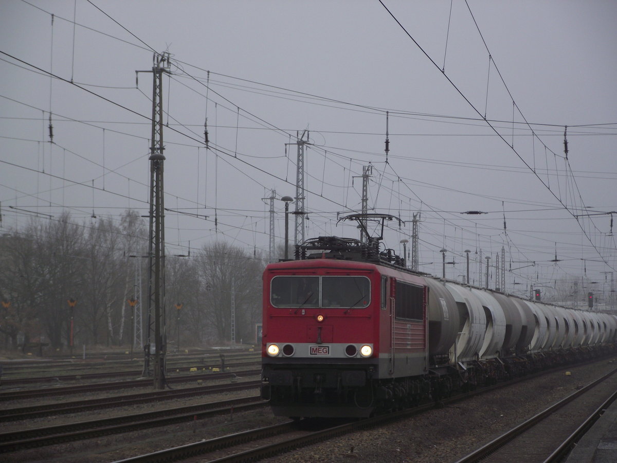 Am Montag den 30.01.2017 Durchfährt um 12:56 Uhr MEG 155 Mit dem Cemex (Rüdersdorf-Rostock Seehafen) den Bahnhof Oranienburg.