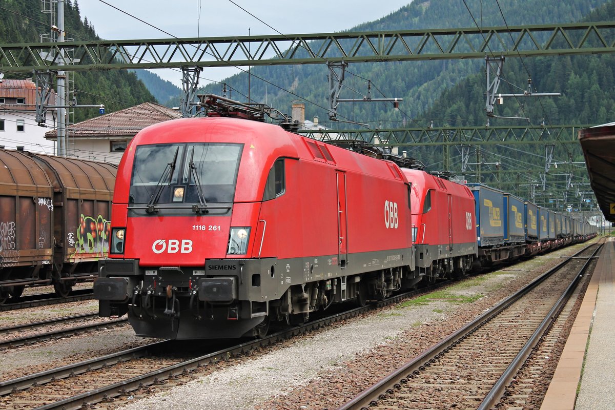 Am Morgen des 05.07.2018 rollte 1116 261 zusammen mit 1116 147 und einem  LKW Walter -KLV in den Grenzbahnhof Brennero ein, welcher später von der MIR E 405.003 übernommen wird.