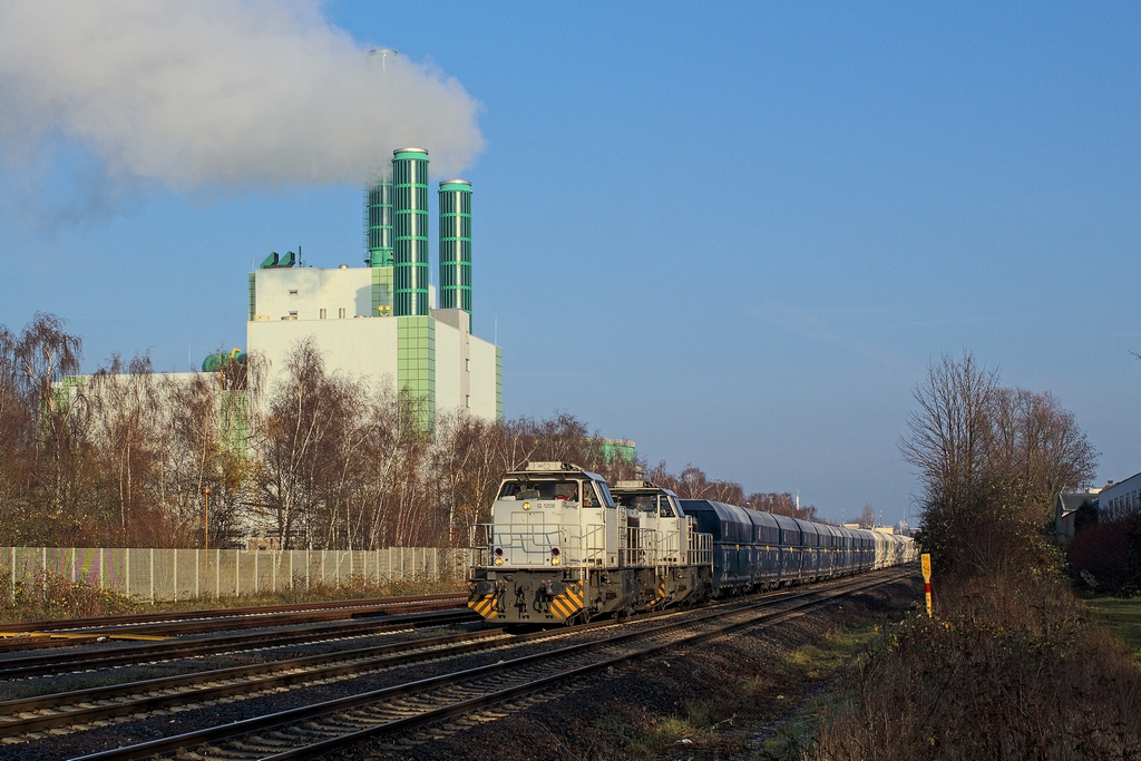 Am Morgen des 13.12.2013 ist ein Doppel G1206 in Duisburg-Wanheim unterwegs