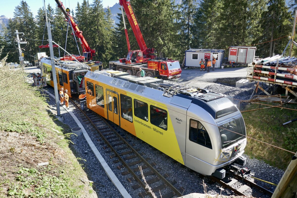 Am Morgen des 14.5.24 wurde bereits der zweite Zugteil des Be 4/6 101 auf sein Drehgestell gestellt und wird nächstens aufs gemensame Drehgestell vom ersten Zugteil montiert.