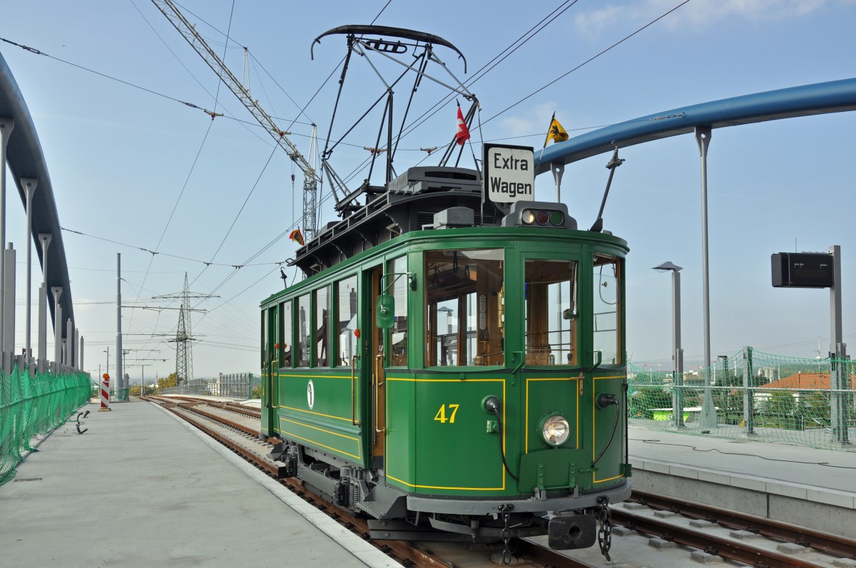 Am Nachmittag des 02.10.2014 fährt Be 2/2 47  Anggebliemli  auch nach Weil am Rhein. Hier kommt unser ältestes Tram an der Endstation in Weil am Rhein an.