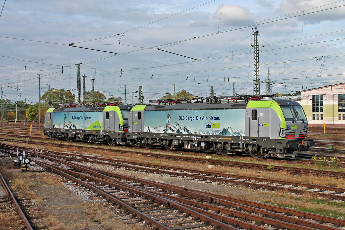 Am Nachmittag des 10.10.2017 stand Re 475 403 zusammen mit der Re 475 407 abgestellt im BLSC-Abstellbereich im Badischen Bahnhof von Basel und warteten dort auf ihren nächsten Einsatz.