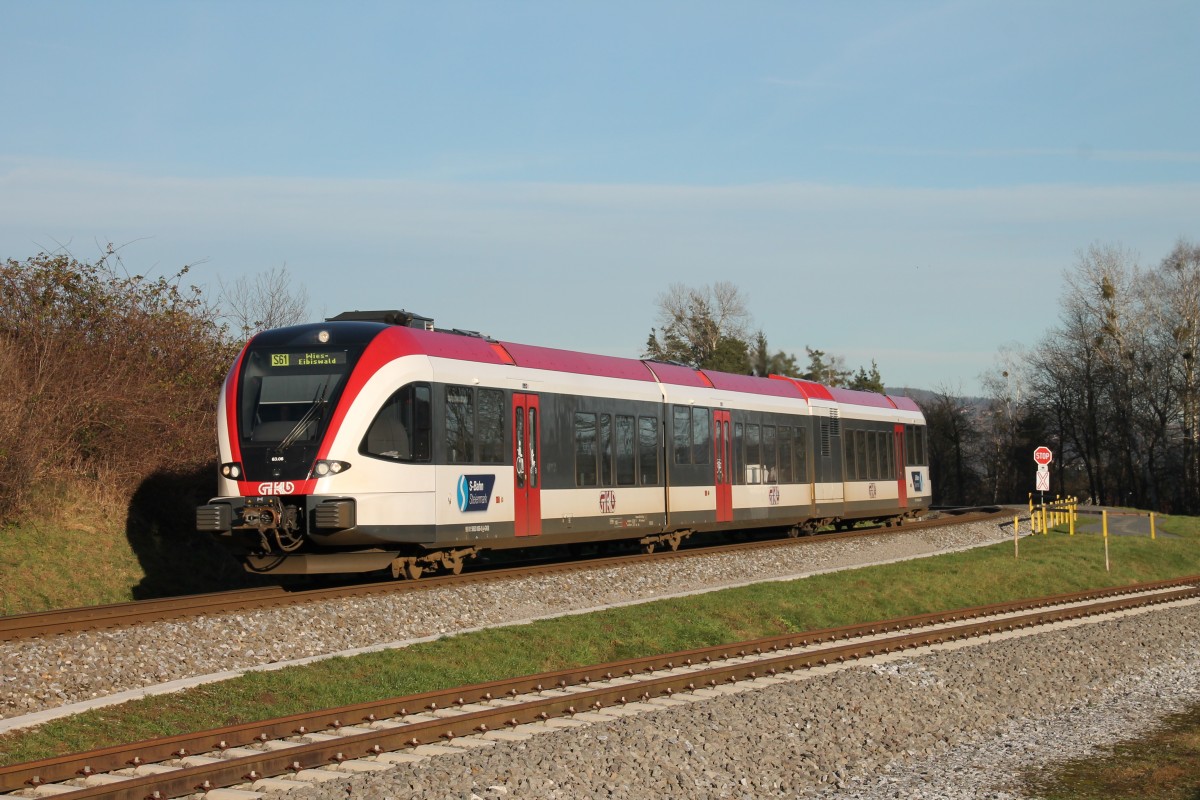 Am Nachmittag des 12. Dezember 2014 verkehrte 5063.06 als S61 von Graz HBF nach Wies-Eibiswald. Aufgenommen in Gasselsdorf nach dem Welsberger-Bogen.