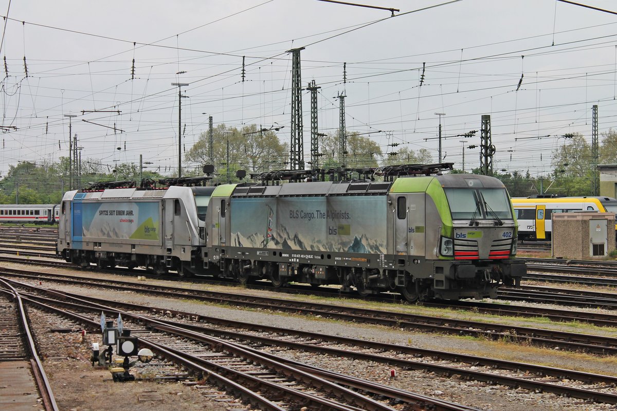 Am Nachmittag des 30.04.2019 stand Re 475 402 zusammen mit Rpool/BLSC 187 008-8  Spitze seit einem Jahr - bls cargo  abgestellt im nördlichen Vorfeld des Badischen Bahnhof von Basel und warteten dort auf ihre nächsten Einsätze.