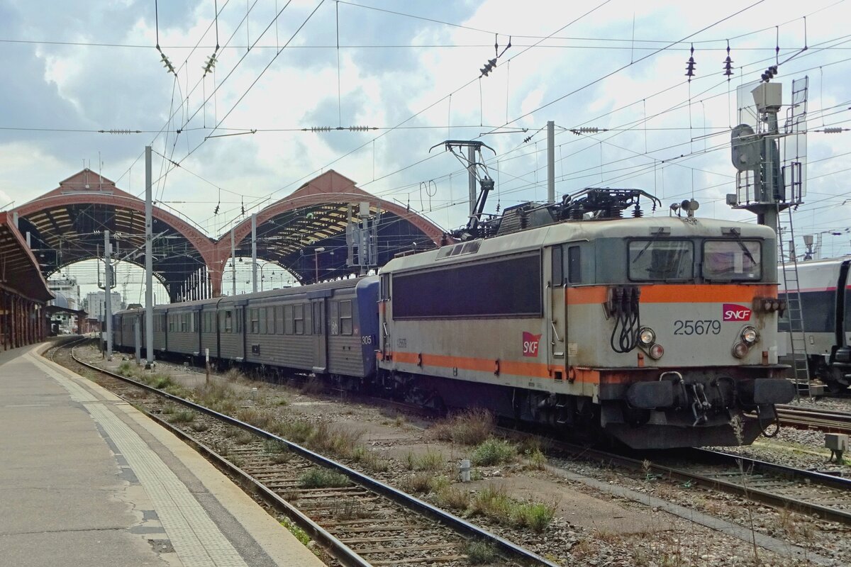 Am sonnigen 29.Mai 2019 verlässt 25679 Strasbourg.