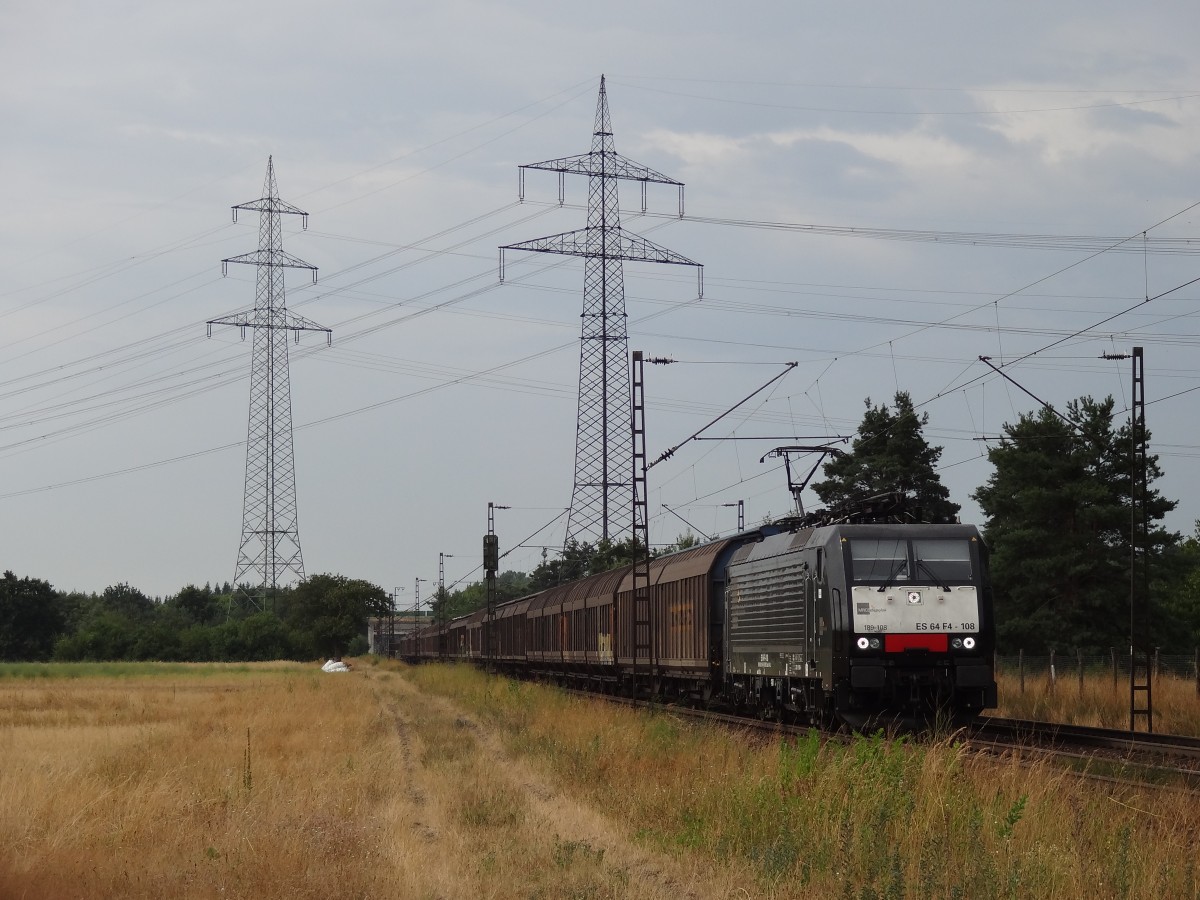 Am Sonntag den 28.7.13 ging es nach Wiesental um den langweiligsten Tag der Woche zu verbringen. Für einen Sonntag lief der Verkehr ganz gut. Mit von der Partie der Zugpalette des Tages war die 189 108 / ES64 F4 108. 