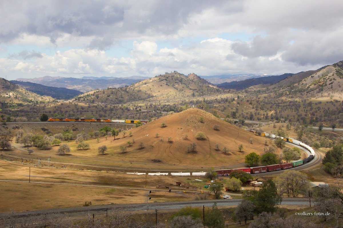 Am Tehachapi Loop März 2014