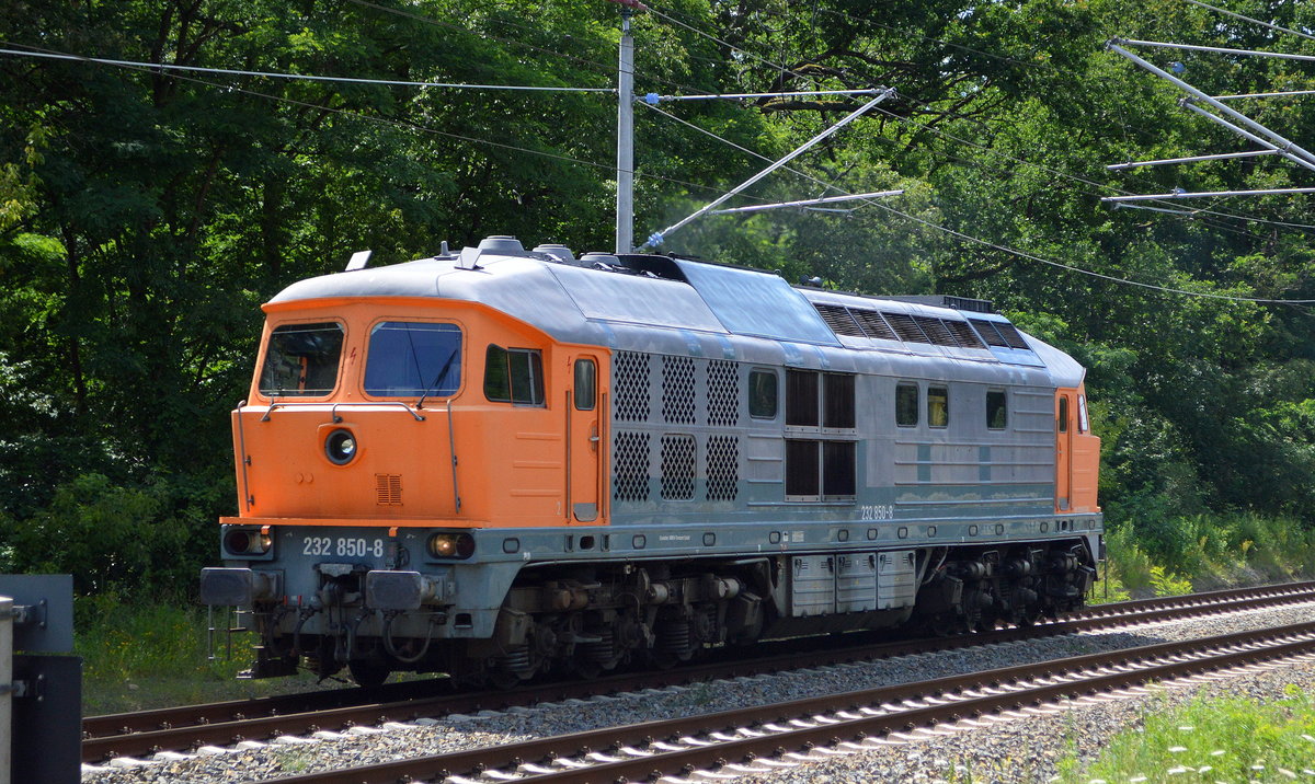 AMEH Trans - ArcelorMittal Eisenhüttenstadt Transport GmbH, Eisenhüttenstadt mit  232 850-8 
[NVR-Nummer: 92 80 1232 850-8 D-EKO] am 13.07.20 Berlin Rahnsdorf Richtung Frankfurt/Oder.