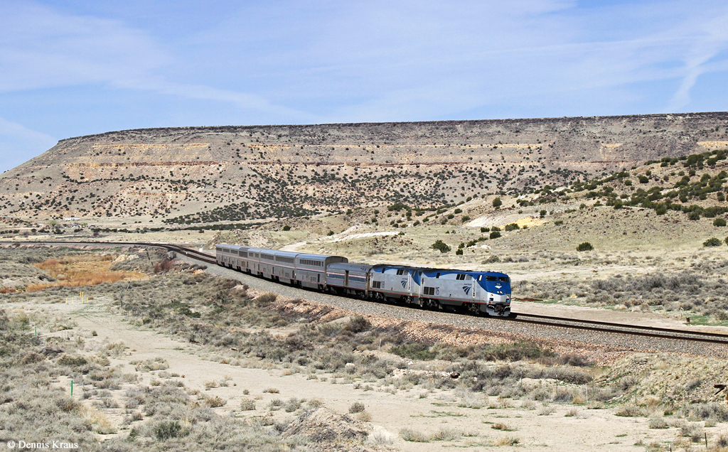 Amtrak 115 + 188 mit Zug 4 am 03.04.2015 bei Laguna, New Mexico.