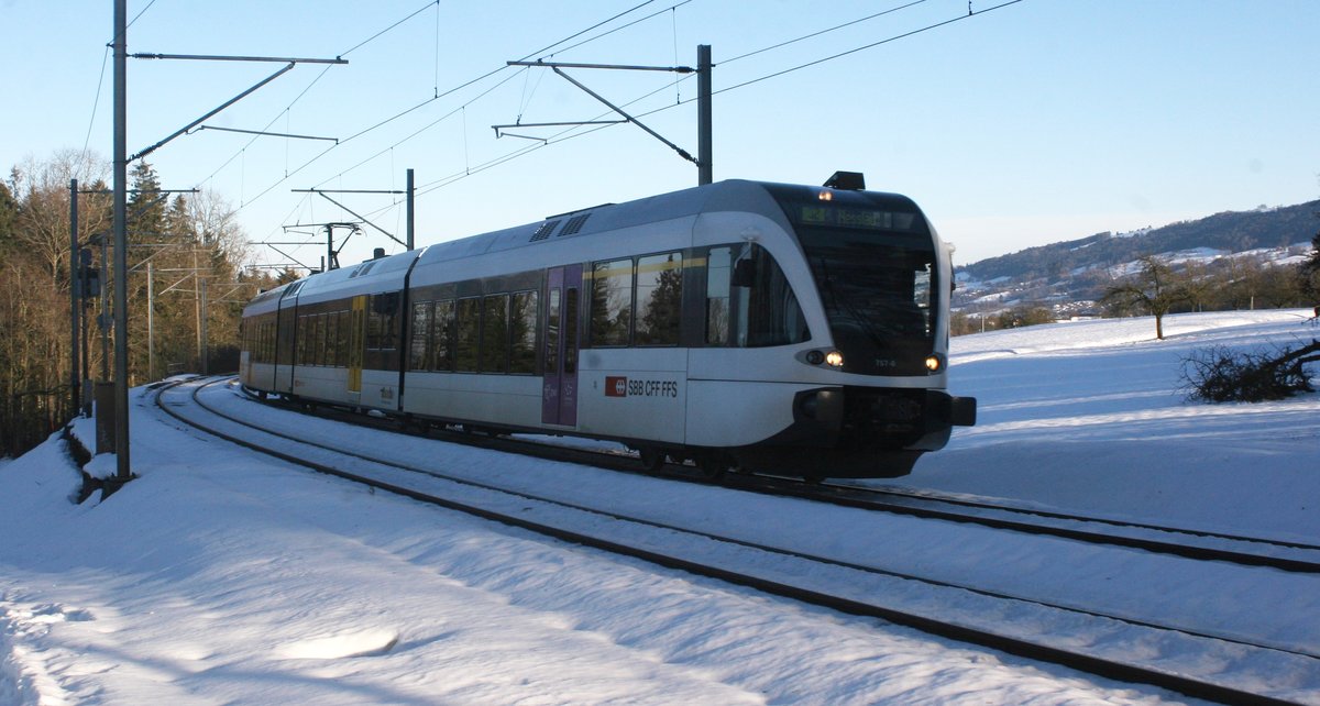An diesem schönen Wintersonntag war der dreiteilige GTW Thurbo RABe 526 757 auf der Linie S 2 zwischen St. Margrethen und Nesslau - Neu St. Johann unterwegs. Ich konnte ihn kurz vor Mörschwil einfangen.

Mörschwil, 24.01.2021